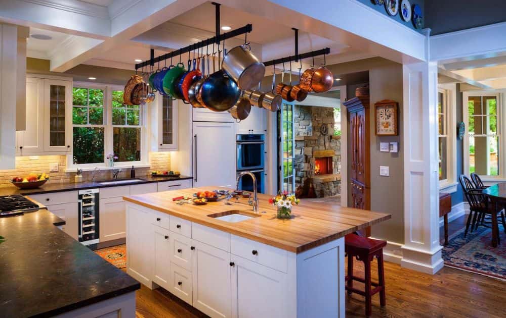 American Kitchen Design: Blending Comfort, Functionality, and Timeless Style