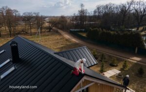 Coordinating Roof and Landscaping